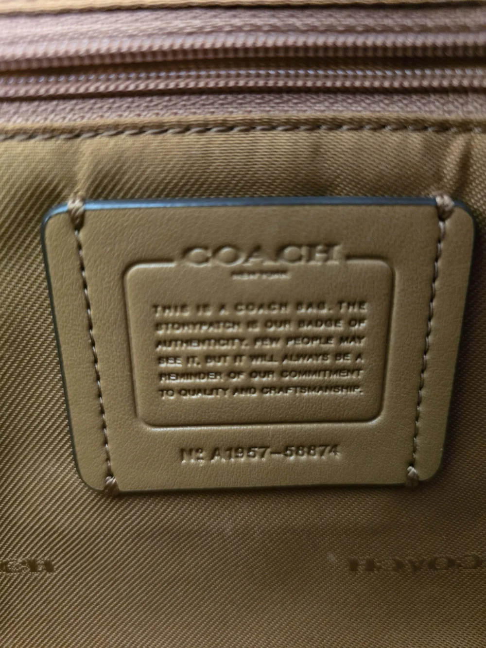 EUC Coach Prairie Satchel In Polished Pebble Leather - Chalk White, Style 58874